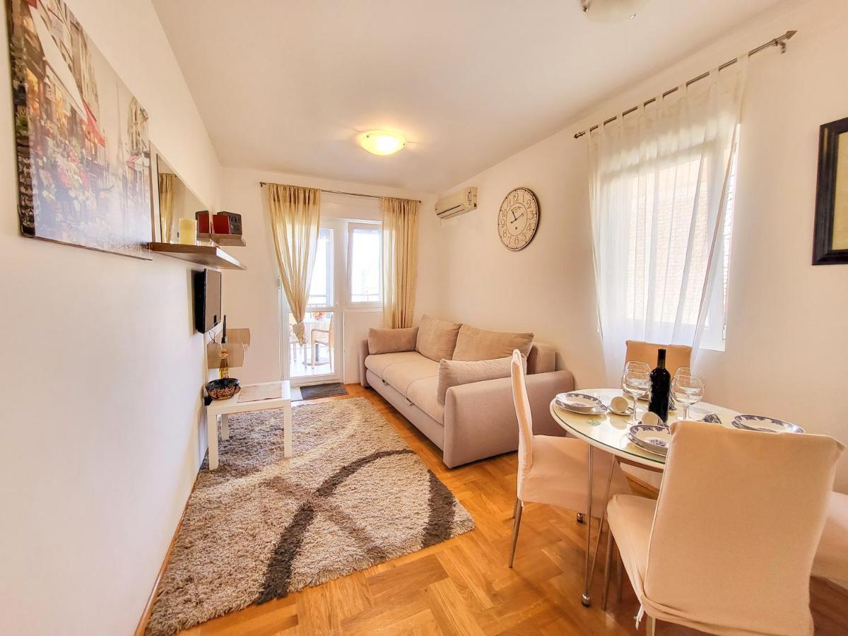 Apartment Rachel Petrovac Екстер'єр фото