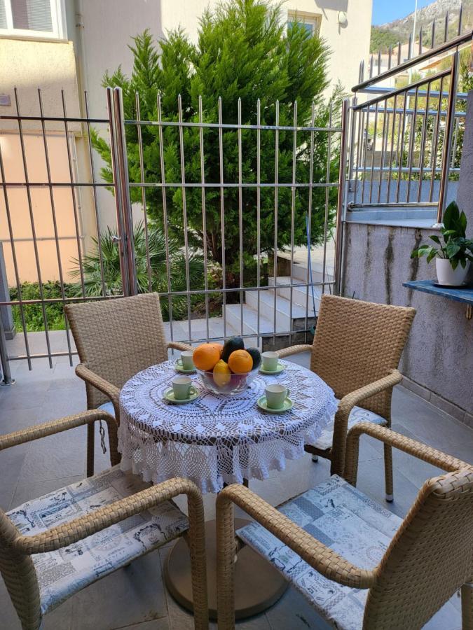 Apartment Rachel Petrovac Екстер'єр фото