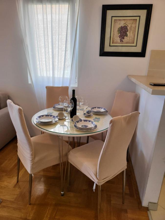 Apartment Rachel Petrovac Екстер'єр фото